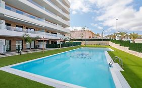 Arenales Terrace Refugee New Apartment With Pool And Gym